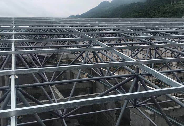 冷水江学校艺体楼网架
